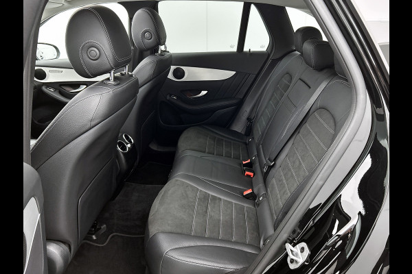 Mercedes-Benz GLC 300 e 4MATIC Business Solution AMG | Panoramadak | Lichtmetalen velgen | Navigatie | Parking support | camera achter | Inclusief 24 maanden MB Certified garantie voor Europa.