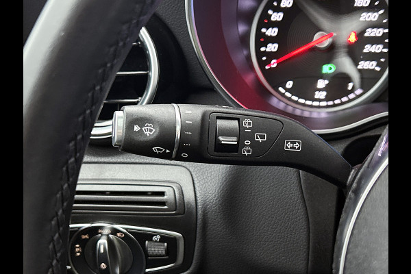 Mercedes-Benz GLC 300 e 4MATIC Business Solution AMG | Panoramadak | Lichtmetalen velgen | Navigatie | Parking support | camera achter | Inclusief 24 maanden MB Certified garantie voor Europa.