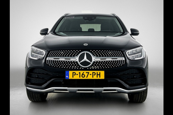 Mercedes-Benz GLC 300 e 4MATIC Business Solution AMG | Panoramadak | Lichtmetalen velgen | Navigatie | Parking support | camera achter | Inclusief 24 maanden MB Certified garantie voor Europa.