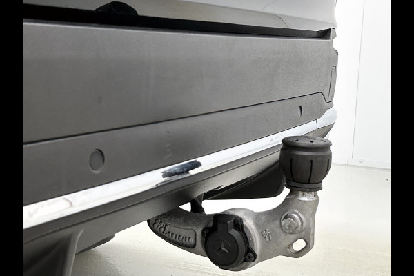 Mercedes-Benz GLC 300 e 4MATIC Business Solution AMG | Panoramadak | Lichtmetalen velgen | Navigatie | Parking support | camera achter | Inclusief 24 maanden MB Certified garantie voor Europa.