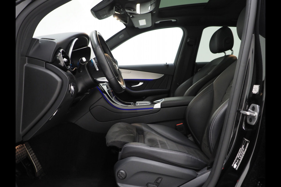 Mercedes-Benz GLC 300e 4MATIC AMG | Panoramadak | 360 | Keyless | Virtual | Stoelverwarming | Carplay