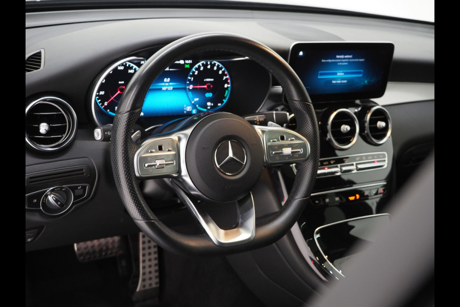 Mercedes-Benz GLC 300e 4MATIC AMG | Panoramadak | 360 | Keyless | Virtual | Stoelverwarming | Carplay