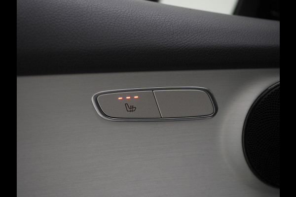 Mercedes-Benz GLC 300e 4MATIC AMG | Panoramadak | 360 | Keyless | Virtual | Stoelverwarming | Carplay