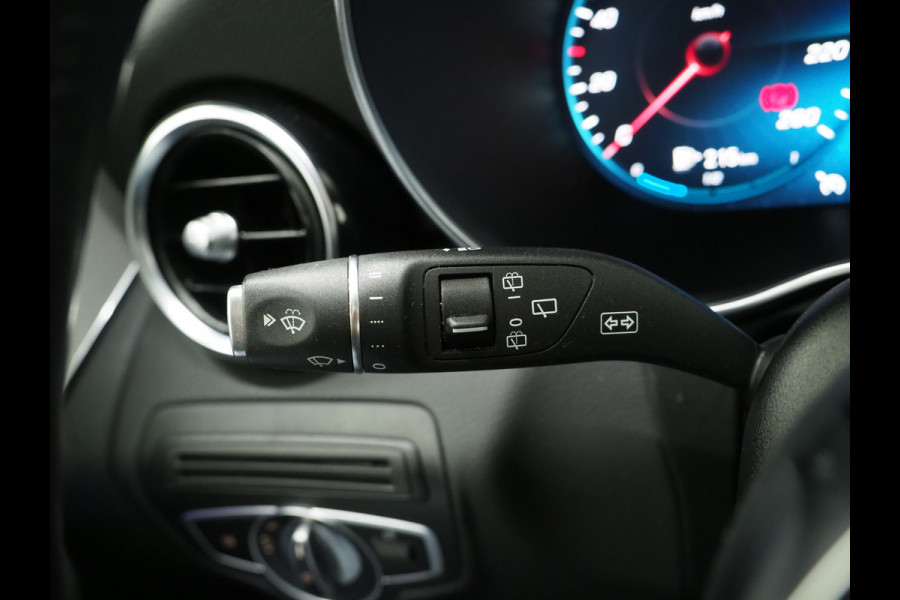 Mercedes-Benz GLC 300e 4MATIC AMG | Panoramadak | 360 | Keyless | Virtual | Stoelverwarming | Carplay