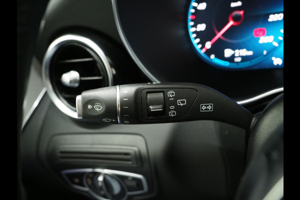 Mercedes-Benz GLC 300e 4MATIC AMG | Panoramadak | 360 | Keyless | Virtual | Stoelverwarming | Carplay