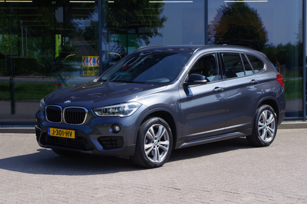 BMW X1 xDrive20i 192 PK Automaat High Executive, Head-Up, Climate Control, Trekhaak, Sportstoelen