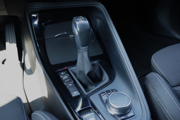 BMW X1 xDrive20i 192 PK Automaat High Executive, Head-Up, Climate Control, Trekhaak, Sportstoelen