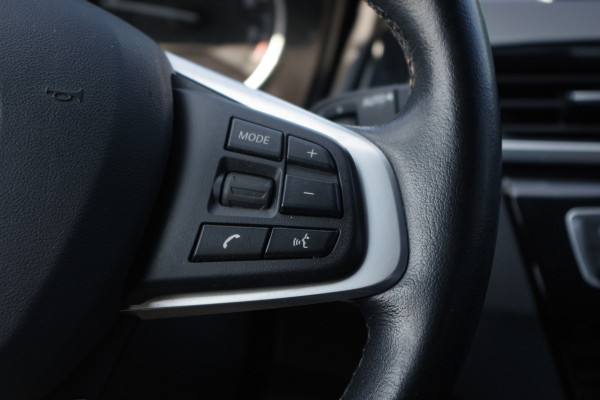BMW X1 xDrive20i 192 PK Automaat High Executive, Head-Up, Climate Control, Trekhaak, Sportstoelen
