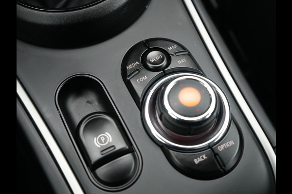 MINI Countryman 2.0 Cooper S E ALL4 Chili Plug in Hybrid | PHEV | Panodak | Adaptive Cruise | Head-up Display | Carplay | LED | Lederen Sportstoelen |
