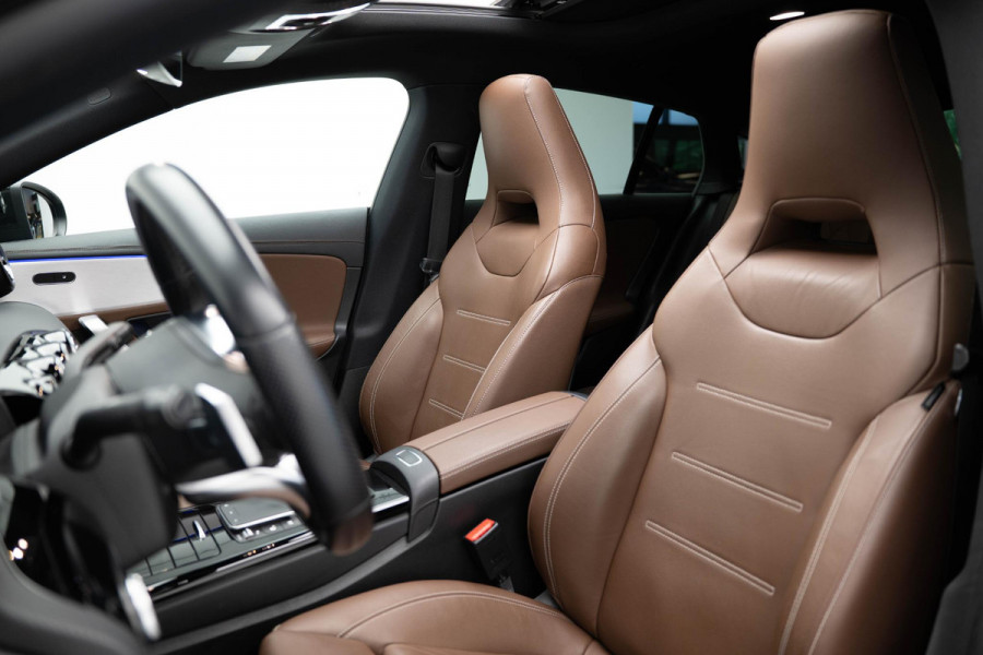 Mercedes-Benz CLA-Klasse Shooting Brake 250 e AMG Line |Pano|Leder|Ambient|Trekhaak|Adaptive|