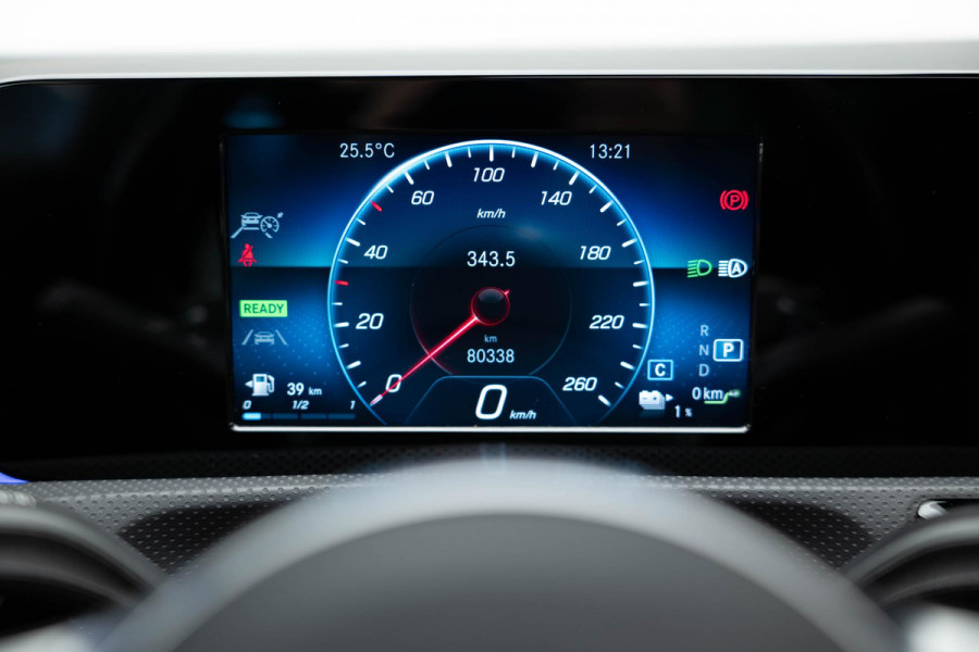 Mercedes-Benz CLA-Klasse Shooting Brake 250 e AMG Line |Pano|Leder|Ambient|Trekhaak|Adaptive|