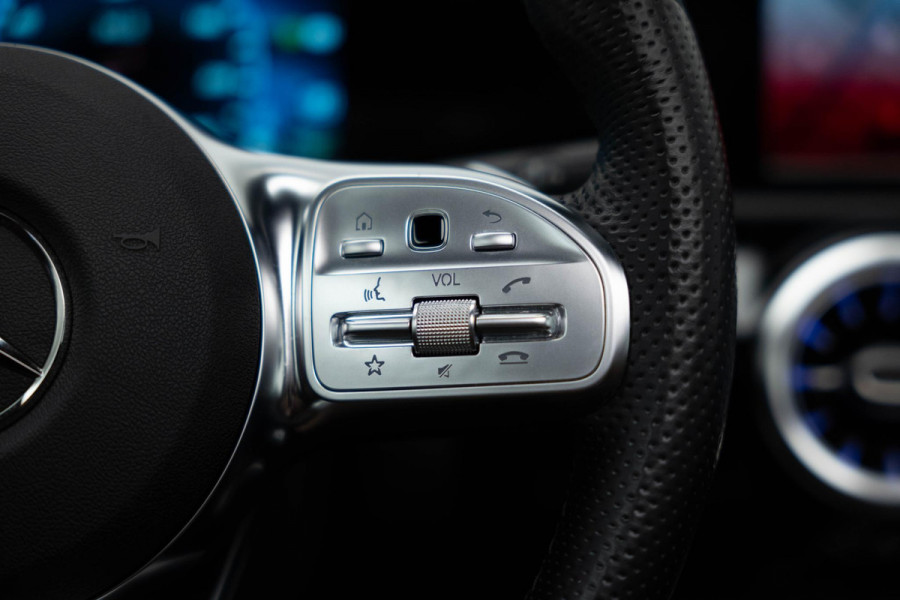 Mercedes-Benz CLA-Klasse Shooting Brake 250 e AMG Line |Pano|Leder|Ambient|Trekhaak|Adaptive|