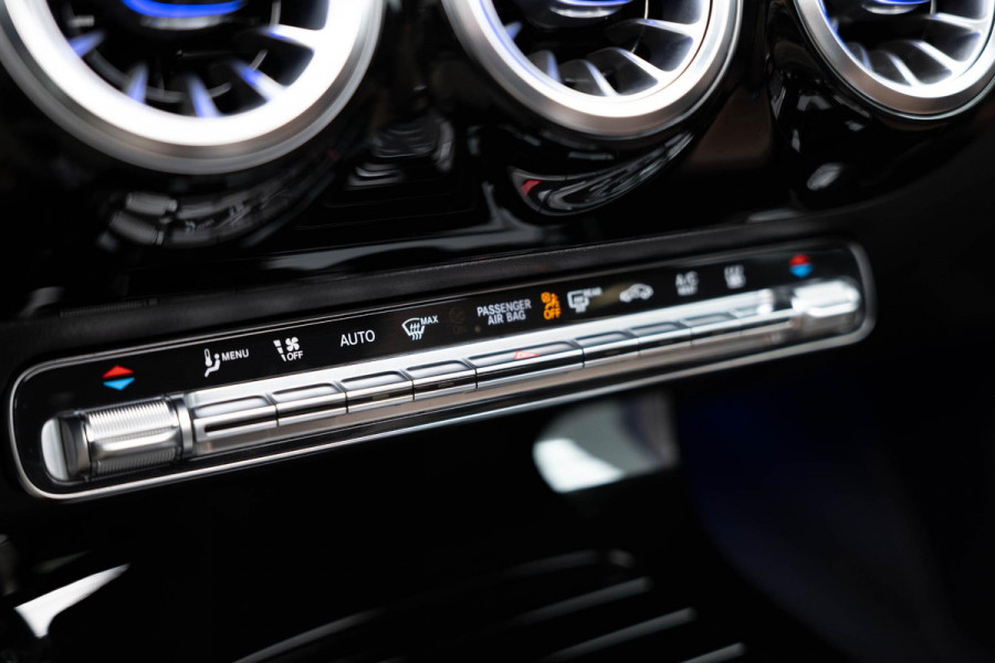 Mercedes-Benz CLA-Klasse Shooting Brake 250 e AMG Line |Pano|Leder|Ambient|Trekhaak|Adaptive|