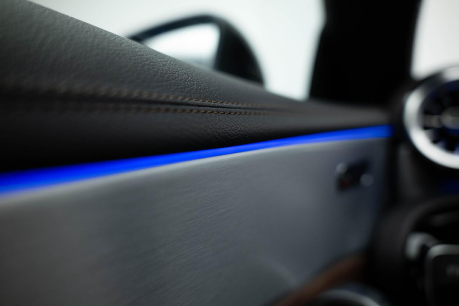 Mercedes-Benz CLA-Klasse Shooting Brake 250 e AMG Line |Pano|Leder|Ambient|Trekhaak|Adaptive|