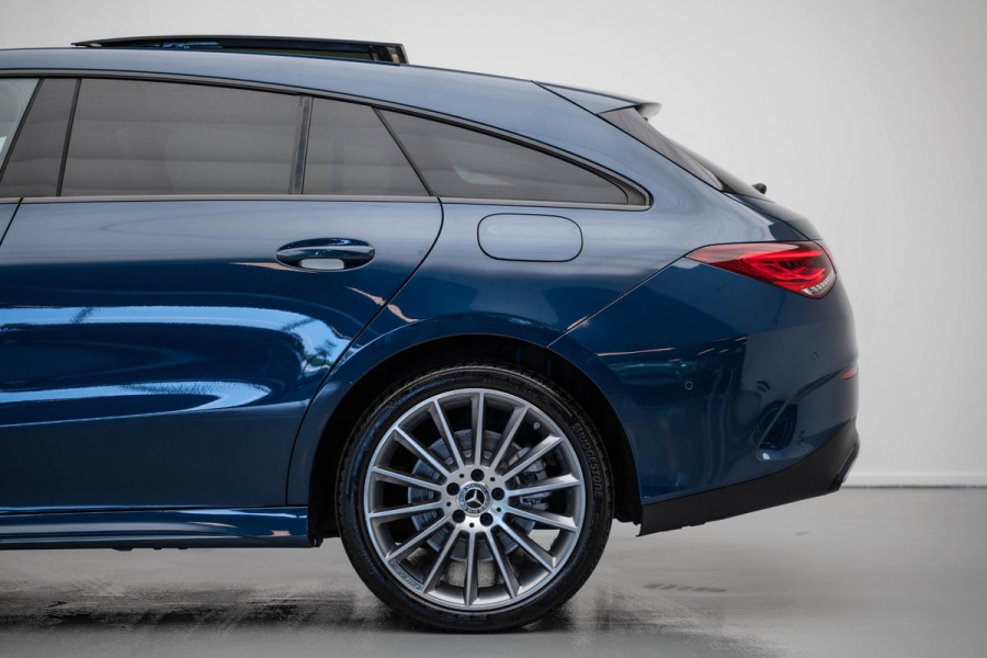 Mercedes-Benz CLA-Klasse Shooting Brake 250 e AMG Line |Pano|Leder|Ambient|Trekhaak|Adaptive|