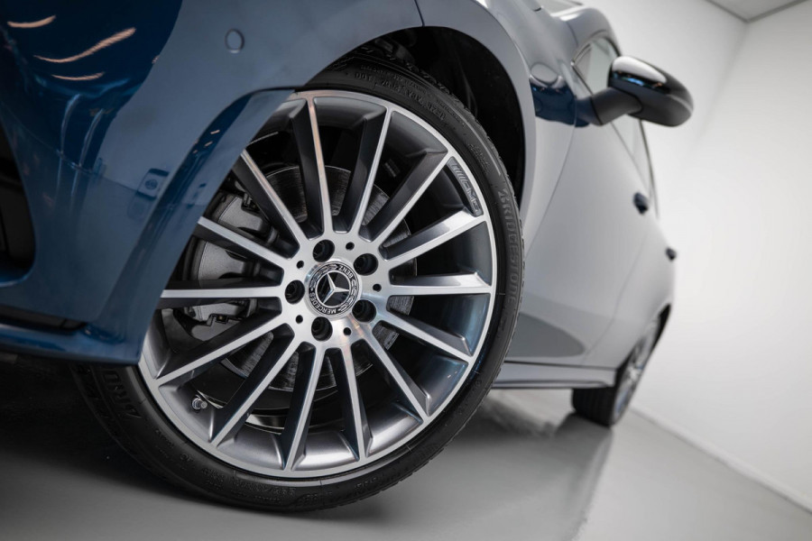Mercedes-Benz CLA-Klasse Shooting Brake 250 e AMG Line |Pano|Leder|Ambient|Trekhaak|Adaptive|