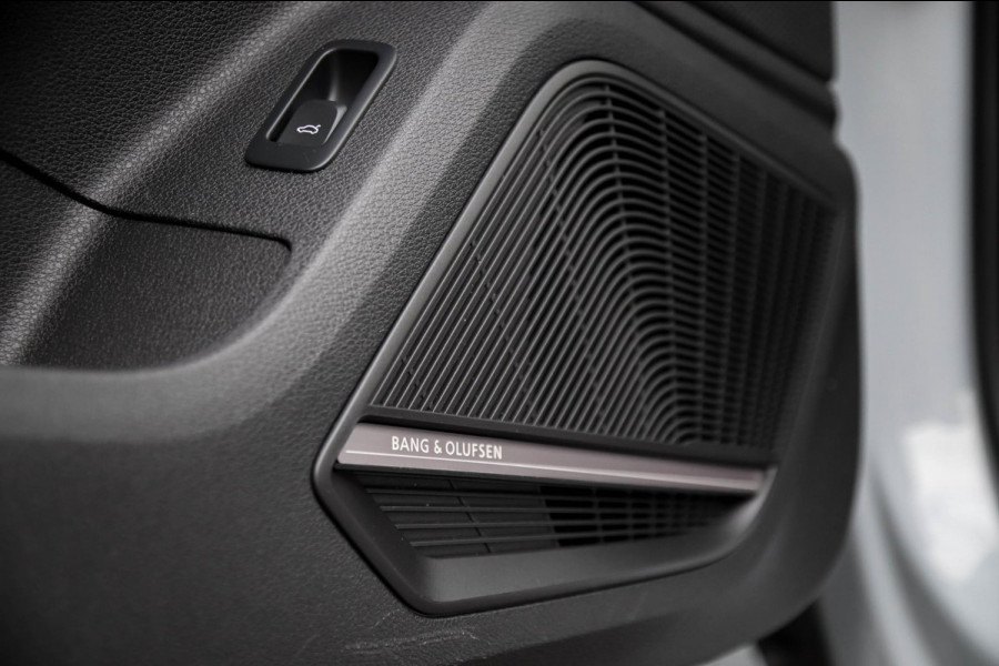 Audi Q2 1.5 35TFSI S Edition One S-line 150pk S-Tronic|1e|DLR|Panoramadak|Virtual Cockpit|LED Matrix|3D Knippers|B&O|Camera|19inch