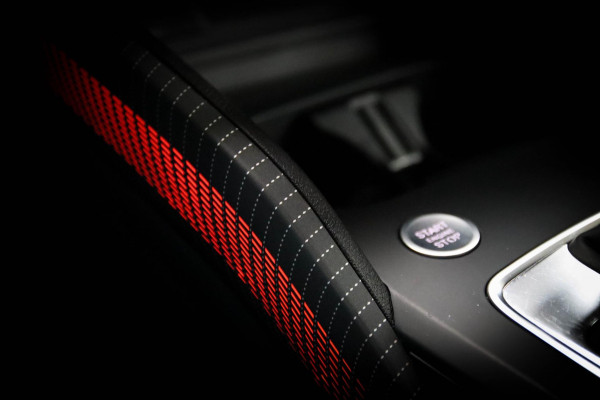 Audi Q2 1.5 35TFSI S Edition One S-line 150pk S-Tronic|1e|DLR|Panoramadak|Virtual Cockpit|LED Matrix|3D Knippers|B&O|Camera|19inch