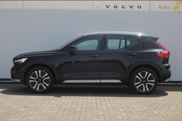 Volvo XC40 T3 163PK Automaat Momentum Pro / Parkeersensoren met camera / Trekhaak / Elektrische achterklep / Bluetooth / Apple carplay / Cruise control / On call