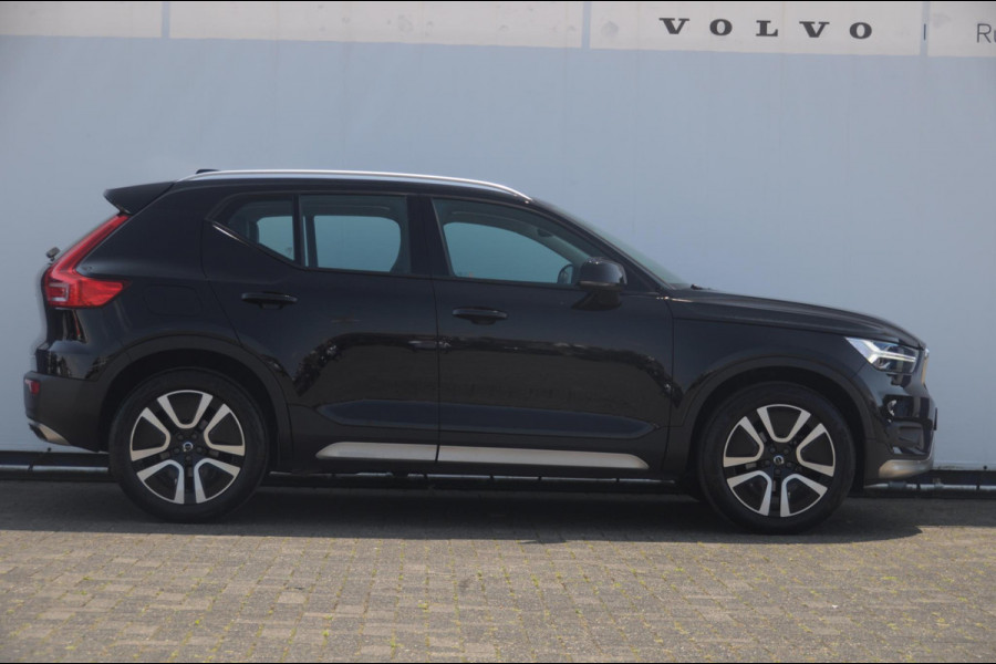 Volvo XC40 T3 163PK Automaat Momentum Pro / Parkeersensoren met camera / Trekhaak / Elektrische achterklep / Bluetooth / Apple carplay / Cruise control / On call