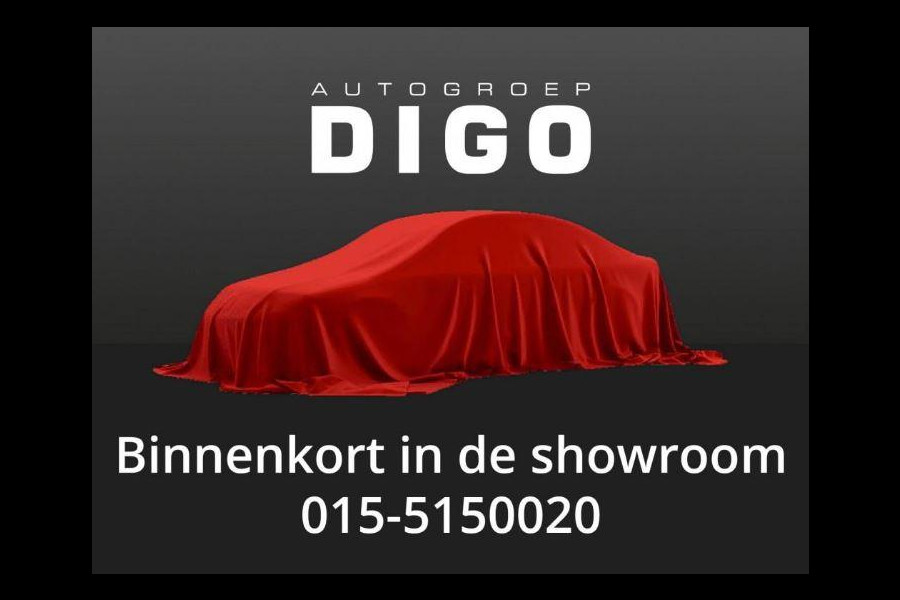 Toyota Yaris 1.5 Hybrid Dynamic Luxury Bi-Tone | Stoelverwarming | Camera | Lichtmetalen velgen |