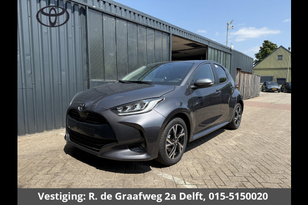 Toyota Yaris 1.5 Hybrid Dynamic Luxury | Stoelverwarming | Camera | Lichtmetalen velgen |