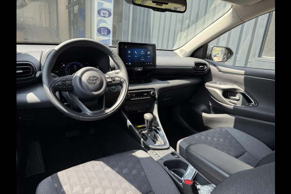 Toyota Yaris 1.5 Hybrid Dynamic Luxury | Stoelverwarming | Camera | Lichtmetalen velgen |