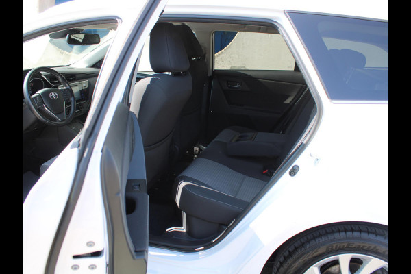 Toyota Auris Touring Sports 1.8 Hybrid Dynamic Go | NAVIGATIE | ACHTERUITRIJCAMERA |
