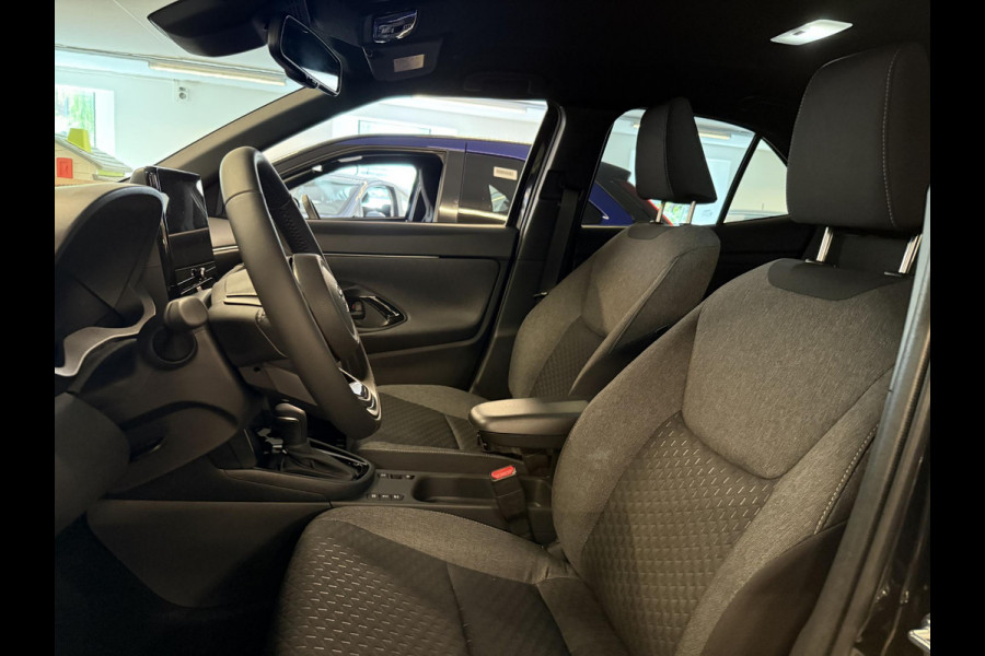 Toyota Yaris Cross 1.5 Hybrid 130 Dynamic | Stuur & Stoel verwarming | Apple Carplay & Android auto | Telefoon Draadloos opladen |