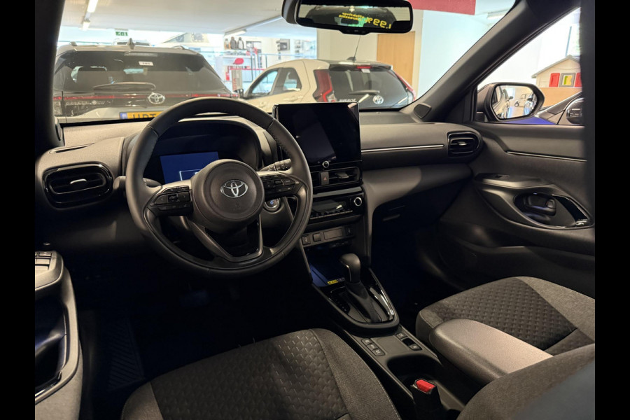 Toyota Yaris Cross 1.5 Hybrid 130 Dynamic | Stuur & Stoel verwarming | Apple Carplay & Android auto | Telefoon Draadloos opladen |