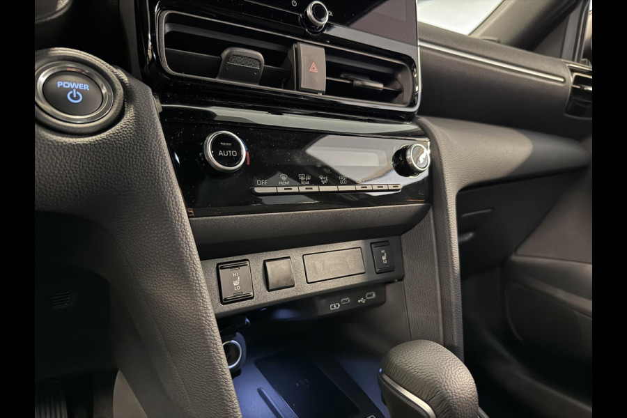 Toyota Yaris Cross 1.5 Hybrid 130 Dynamic | Stuur & Stoel verwarming | Apple Carplay & Android auto | Telefoon Draadloos opladen |