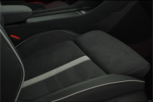 Škoda Kodiaq 1.5 TSI PHEV Sportline Business Dynamic-pakket/Trekhaak/20inch/Black Magic... | 9151 |