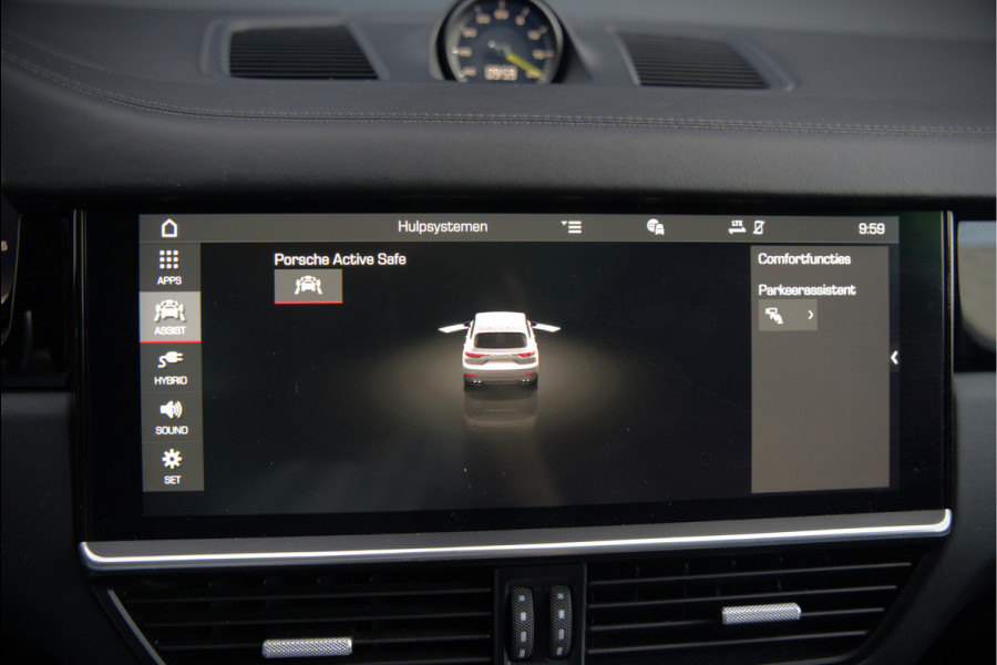 Porsche Cayenne 3.0 E-Hybrid | Sport Chrono | Panoramadak | Bose | Luchtvering | Stoelkoeling | Stoelverwarming | Memory Seats | PDLS | PASM | Camera | Volledig Leder | NAP | Elek. Achterklep | Navigatie | Trekhaak | Sof