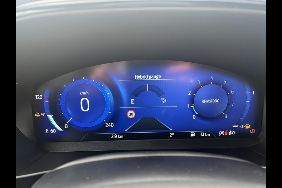 Ford FOCUS Wagon 1.0 EcoBoost Hybrid ST Line X 125pk | 18 Inch Lichtmetaal | Elektrische Achterklep | Panoramadak | Driver Assistance Pack | Winterpack | Matrix Led koplampen