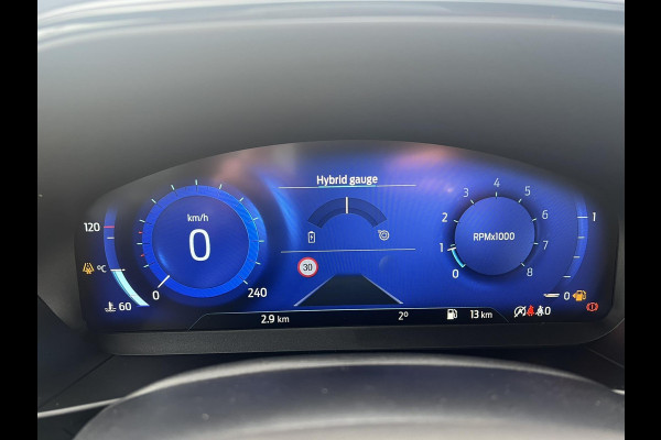 Ford FOCUS Wagon 1.0 EcoBoost Hybrid ST Line X 125pk | 18 Inch Lichtmetaal | Elektrische Achterklep | Panoramadak | Driver Assistance Pack | Winterpack | Matrix Led koplampen