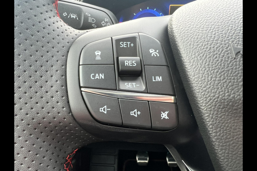 Ford FOCUS Wagon 1.0 EcoBoost Hybrid ST Line X 125pk | 18 Inch Lichtmetaal | Elektrische Achterklep | Panoramadak | Driver Assistance Pack | Winterpack | Matrix Led koplampen