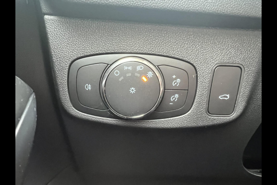 Ford FOCUS Wagon 1.0 EcoBoost Hybrid ST Line X 125pk | 18 Inch Lichtmetaal | Elektrische Achterklep | Panoramadak | Driver Assistance Pack | Winterpack | Matrix Led koplampen