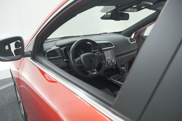 Renault Kadjar TCe 140 Black Edition | Camera | Dodehoekdetectie | Adaptieve Cruise Control | Apple Carplay