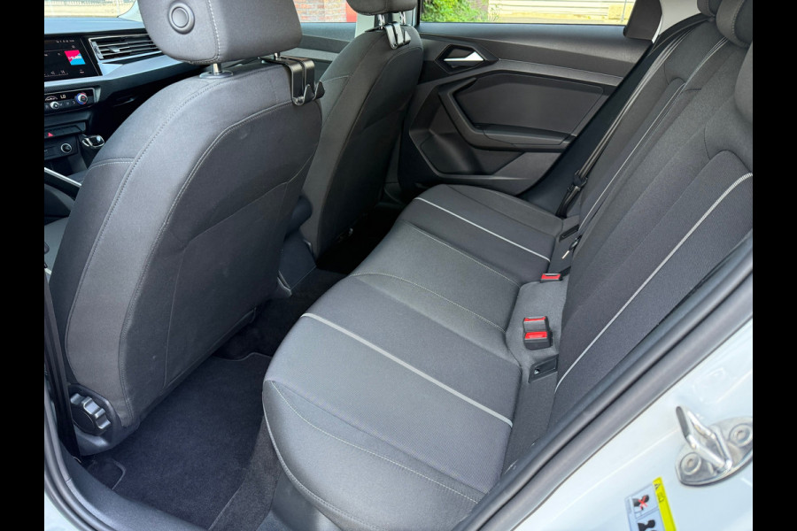 Audi A1 Sportback 30 TFSI Advanced edition - Automaat - Navi - Climate - Parkeerhulp - Org.NL