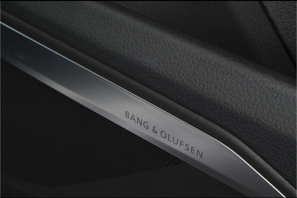 Audi e-tron 55 quattro 95 kWh Business edition Plus > B&O/360º/22inch/Matrix/Leer/Pano.schuif//Virtual Cockpit incl. navi