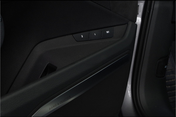 Audi e-tron 55 quattro 95 kWh Business edition Plus > B&O/360º/22inch/Matrix/Leer/Pano.schuif//Virtual Cockpit incl. navi