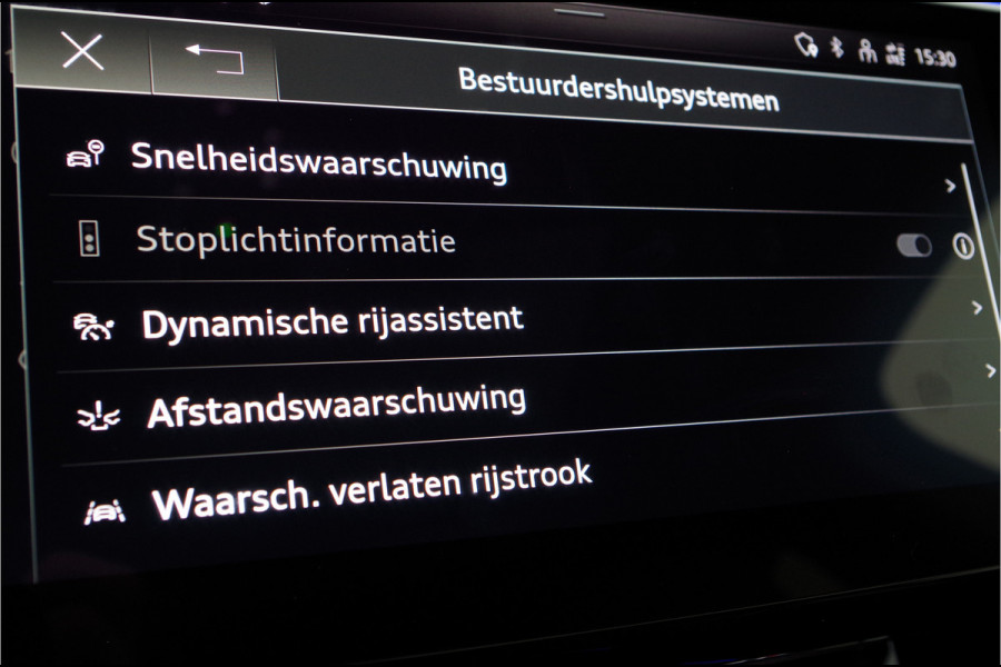 Audi e-tron 55 quattro 95 kWh Business edition Plus > B&O/360º/22inch/Matrix/Leer/Pano.schuif//Virtual Cockpit incl. navi
