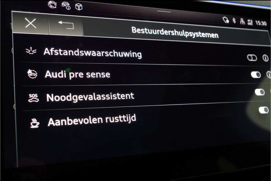 Audi e-tron 55 quattro 95 kWh Business edition Plus > B&O/360º/22inch/Matrix/Leer/Pano.schuif//Virtual Cockpit incl. navi