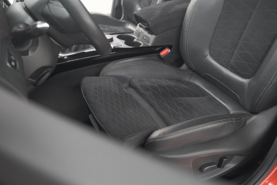 Renault Kadjar TCe 140 Black Edition | Camera | Dodehoekdetectie | Adaptieve Cruise Control | Apple Carplay