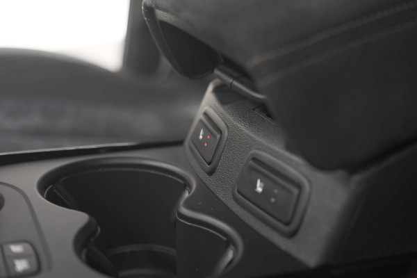 Renault Kadjar TCe 140 Black Edition | Camera | Dodehoekdetectie | Adaptieve Cruise Control | Apple Carplay