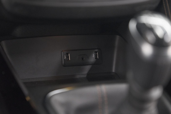 Renault Kadjar TCe 140 Black Edition | Camera | Dodehoekdetectie | Adaptieve Cruise Control | Apple Carplay