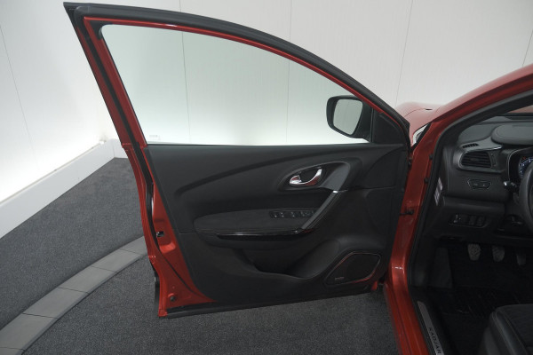 Renault Kadjar TCe 140 Black Edition | Camera | Dodehoekdetectie | Adaptieve Cruise Control | Apple Carplay