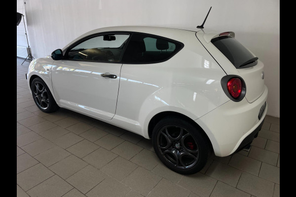Alfa Romeo MiTo 0.9 TwinAir ECO AIRCO CRUISE SCHERM PDC VELGEN ELEK RAMEN CENT VERG PRIVACYGLAS NIEUWSTAAT