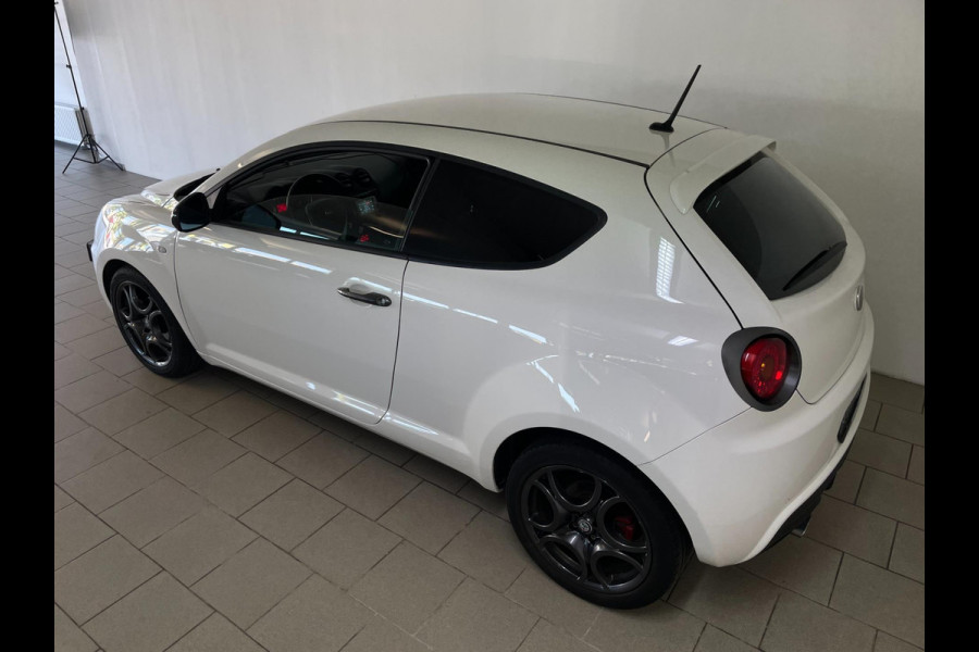 Alfa Romeo MiTo 0.9 TwinAir ECO AIRCO CRUISE SCHERM PDC VELGEN ELEK RAMEN CENT VERG PRIVACYGLAS NIEUWSTAAT