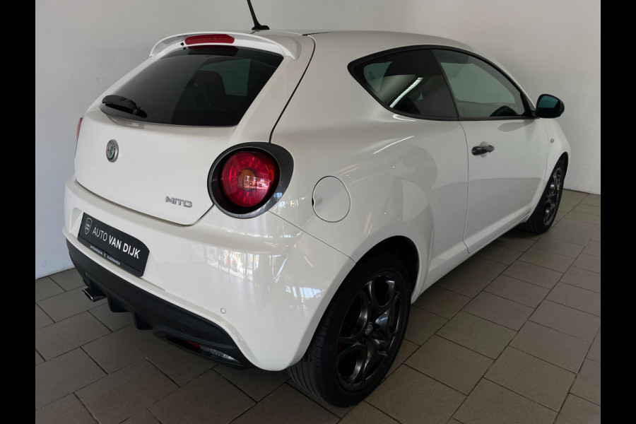 Alfa Romeo MiTo 0.9 TwinAir ECO AIRCO CRUISE SCHERM PDC VELGEN ELEK RAMEN CENT VERG PRIVACYGLAS NIEUWSTAAT
